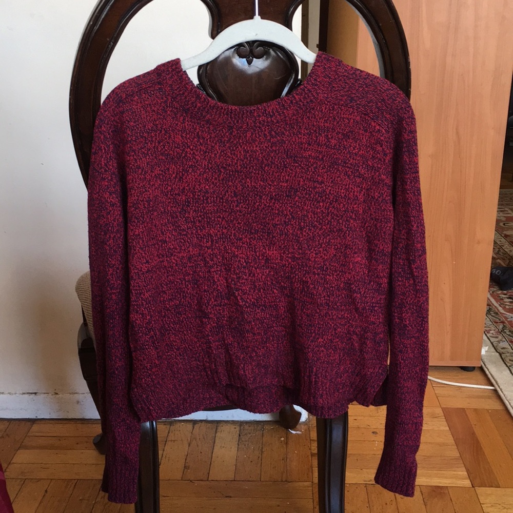 Long sleeve knit sweater